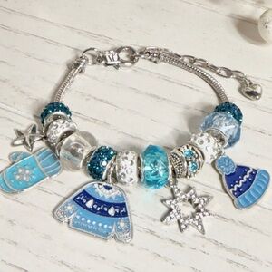 Pandora Style Christmas Bracelet ❄️